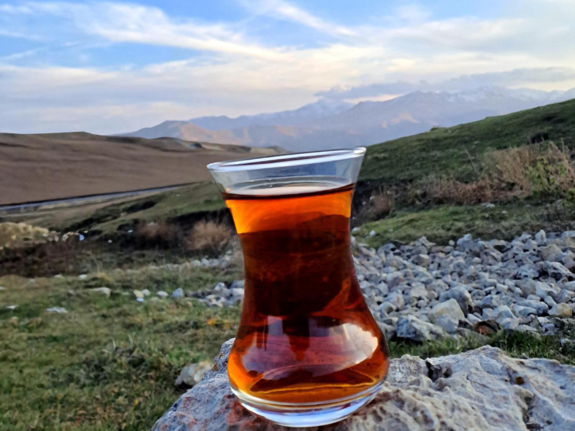 Xinaliq Khinalig Izzet'S Riverside Home Stay Buitenkant foto