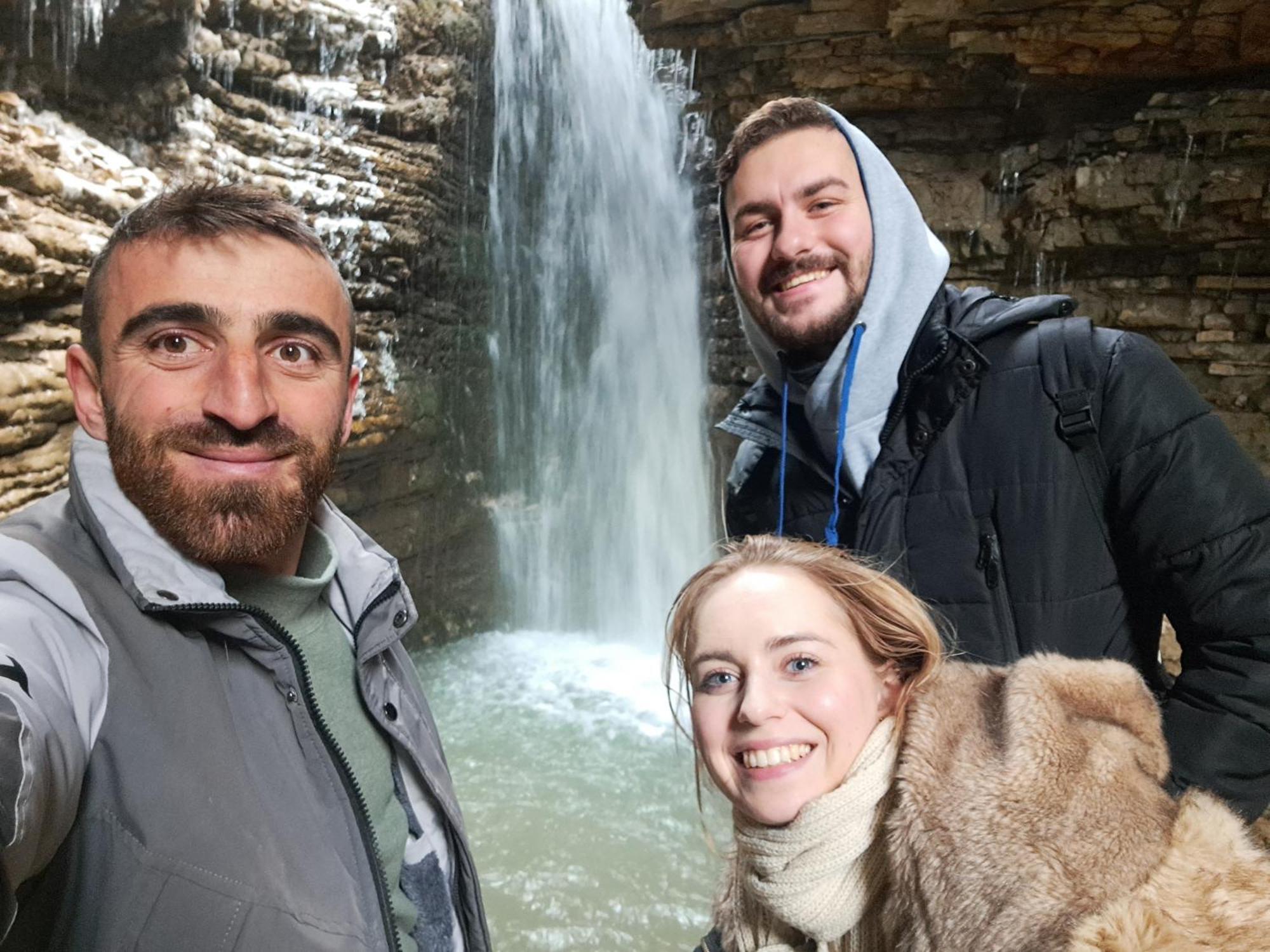 Xinaliq Khinalig Izzet'S Riverside Home Stay Buitenkant foto